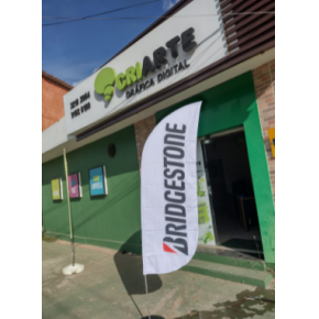 WIND BANNER KIT COMPLETO BANDEIRA E BASE TECIDO MICROFIBRA MODELO FACA - 4X4 - 1unid